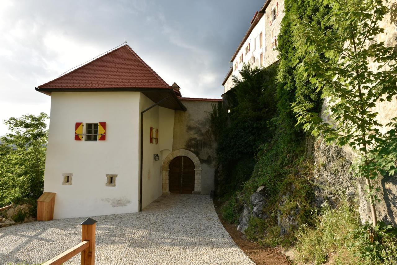 Rooms & Apartments Podsreda Castle Exterior photo
